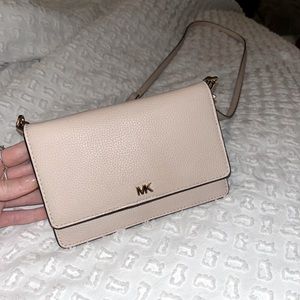 Light Pink Micheal Kors Wallet Bag